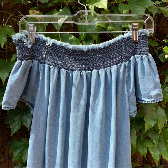 Off-the-shoulder Denim Dress - Picture 3 of 6